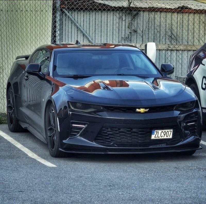 Svart Begagnad 2018 Chevrolet Camaro SS Sportkupé | 418 000 kr (Superpris) - Bild 1/3