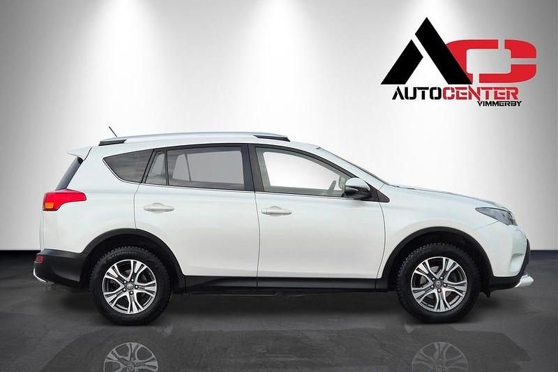 Begagnad Toyota RAV4 Edition 124 HK (91 kW) 2015 Vit SUV