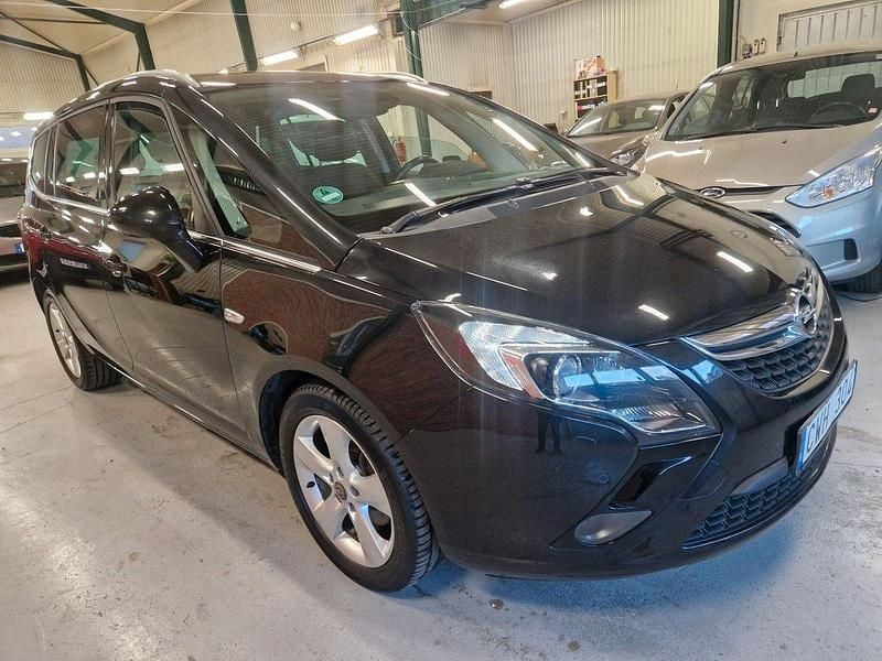 Svart Begagnad 2013 Opel Zafira Enjoy Minibuss | 89 900 kr - Bild 1/4