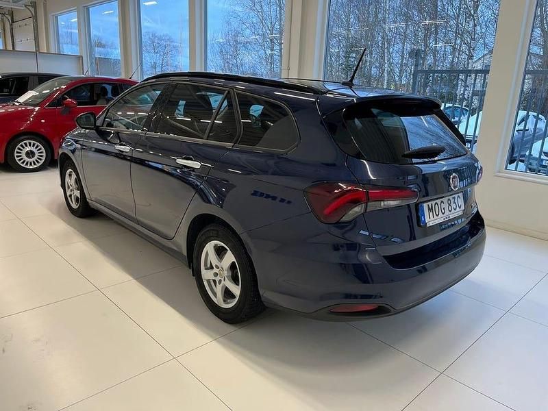 Begagnad Fiat Tipo 101 HK (74 kW) 2020 Blå Kombi