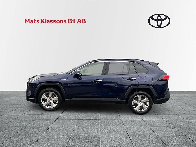 Begagnad Toyota RAV4 Hybrid Executive 224 HK (164 kW) 2019 Mörkblå SUV