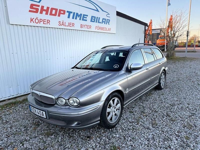 Silver Begagnad 2008 Jaguar X-type Kombi | 34 900 kr - Bild 1/4