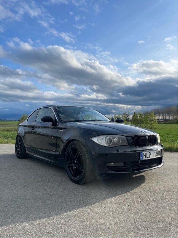 Svart Begagnad 2008 BMW 120 Coupé Advantage Sportkupé | 85 000 kr - Bild 1/4