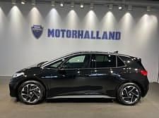 Svart Begagnad 2025 VW ID.3 Pro Performance Halvkombi | 419 900 kr - Bild 1/4