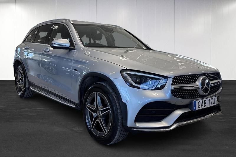 Begagnad Mercedes GLC300e AMG 194 HK (142 kW) 2020 Silver SUV
