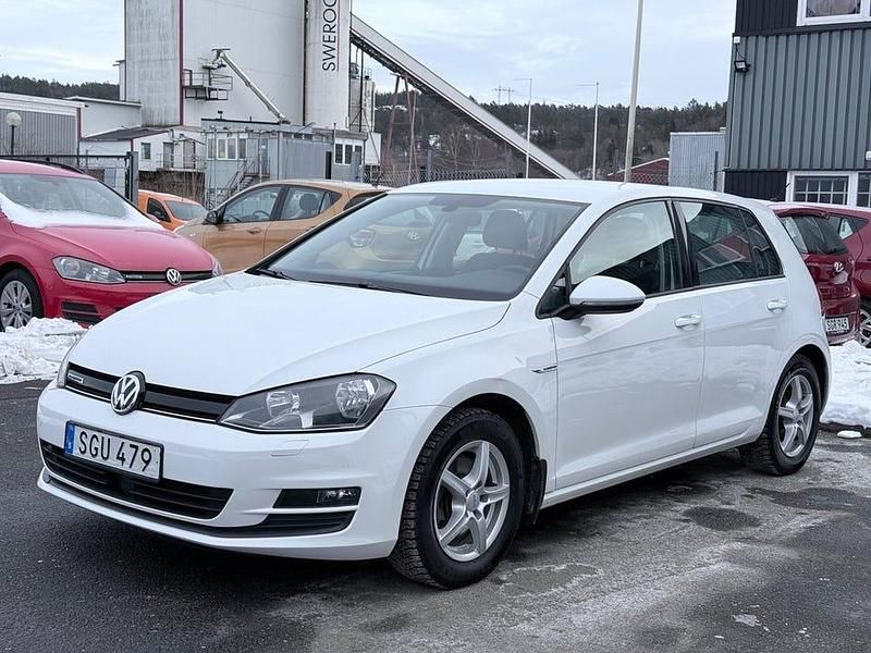 Begagnad VW Golf VII 110 HK (80 kW) 2017 Vit