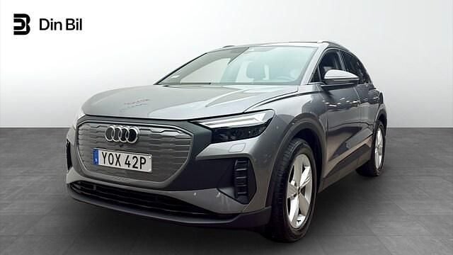 Tyfongrå metallic Begagnad 2022 Audi Q4 e-tron SUV | 349 000 kr (Marknadspris) - Bild 1/4
