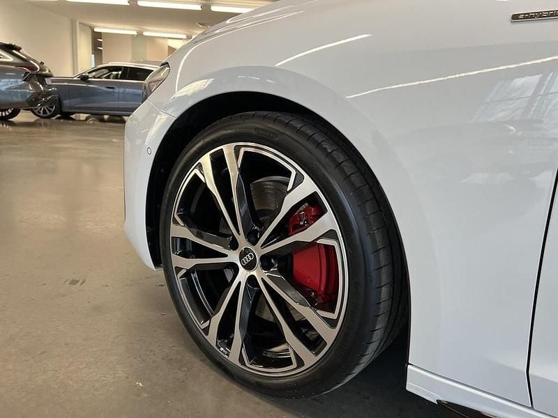 Ny Audi A5 Edition .1 2025 Vit Kombi