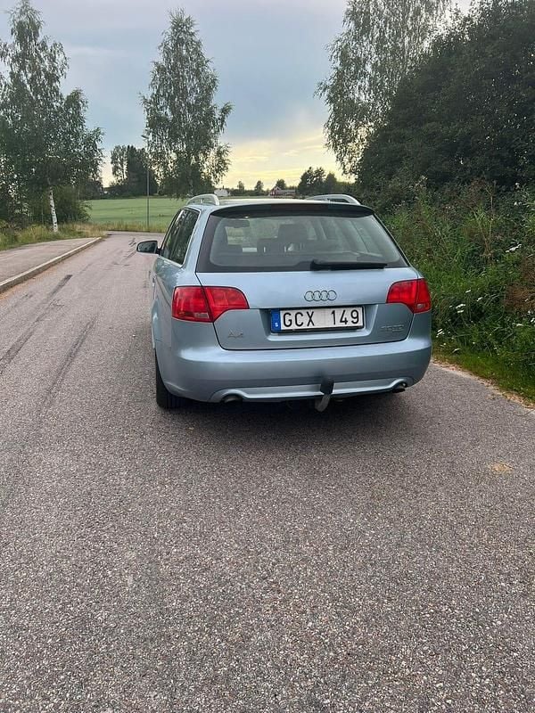 Begagnad Audi A4 S-Line 170 HK (125 kW) 2008 Ljusblå Kombi