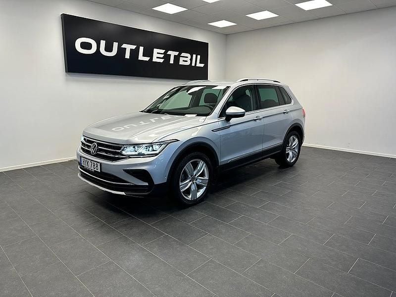 Silver Begagnad 2020 VW Tiguan SUV | 319 000 kr (Marknadspris) - Bild 1/4