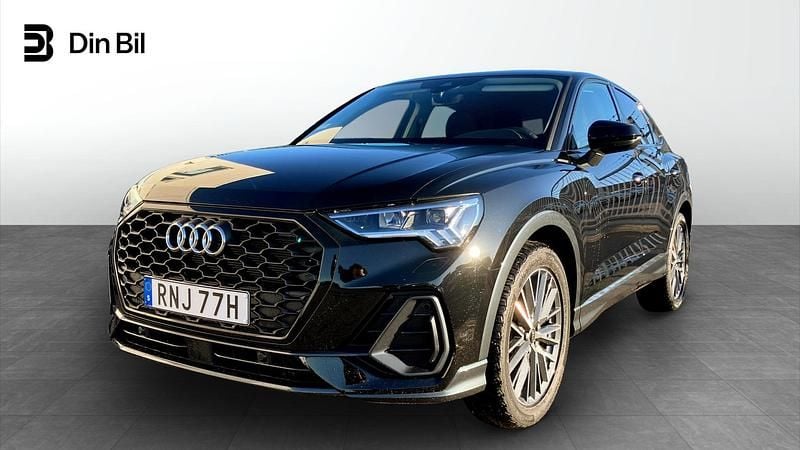 Svart Begagnad 2025 Audi Q3 Sportback Design SUV | 449 000 kr (Dyr) - Bild 1/4