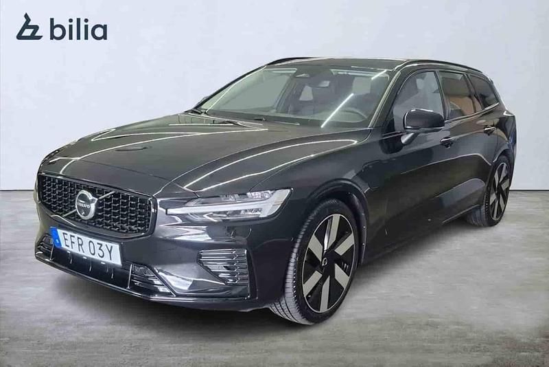 Svart Begagnad 2026 Volvo V60 Kombi | 554 900 kr (Dyr) - Bild 1/1
