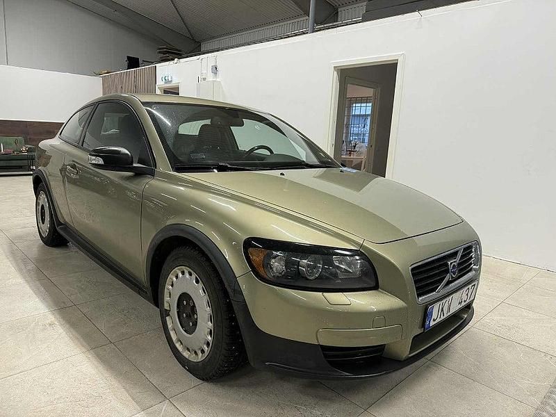 Grön Begagnad 2007 Volvo C30 Halvkombi | 69 900 kr (Marknadspris) - Bild 1/4