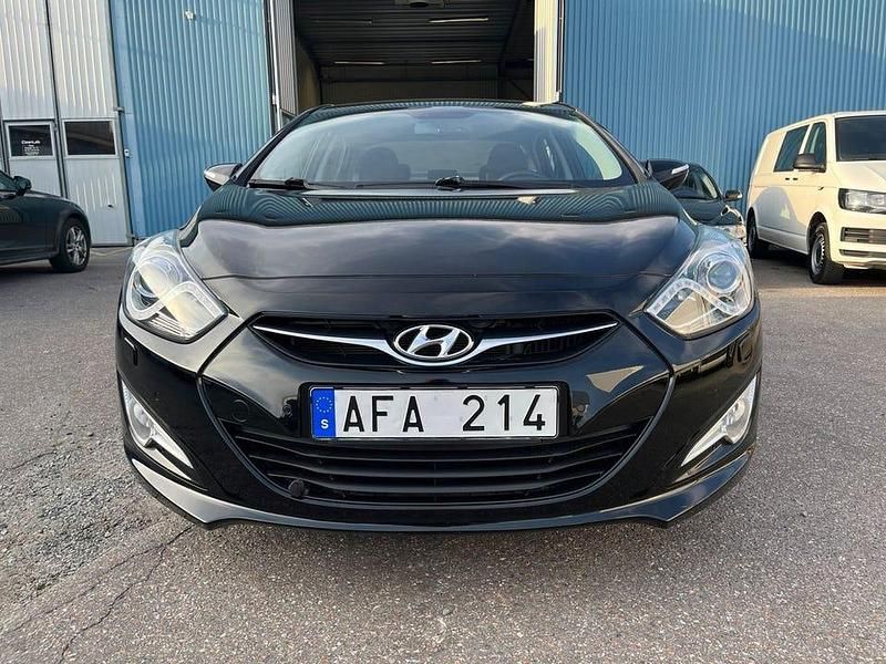 Begagnad Hyundai i40 136 HK (100 kW) 2012 Svart Sedan