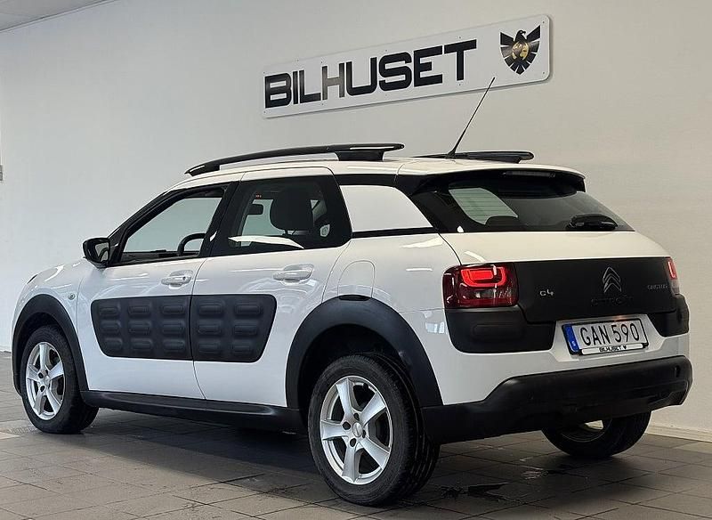 Begagnad Citroën C4 Cactus 99 HK (72 kW) 2015 Vit Halvkombi