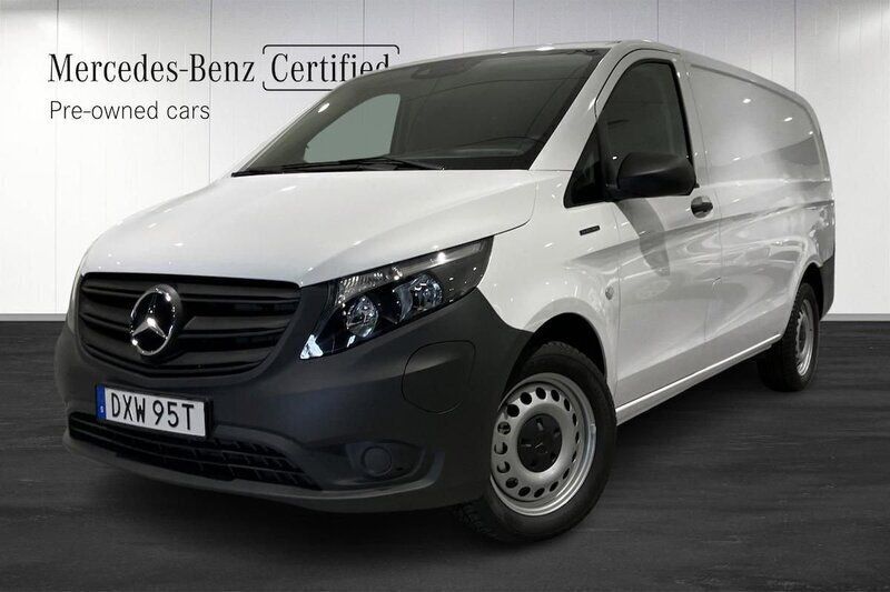 Vit Begagnad 2022 Mercedes e-Vito Minibuss | 437 375 kr (Marknadspris) - Bild 1/4