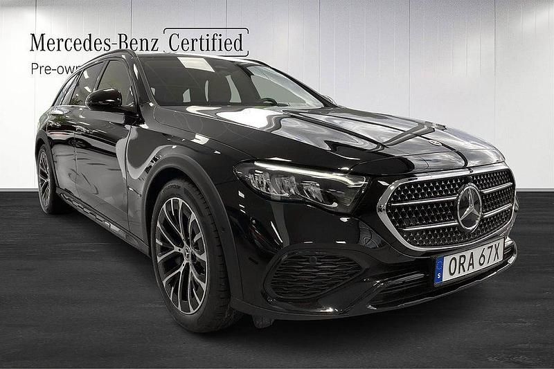 Begagnad Mercedes E300 313 HK (230 kW) 2024 Svart Kombi