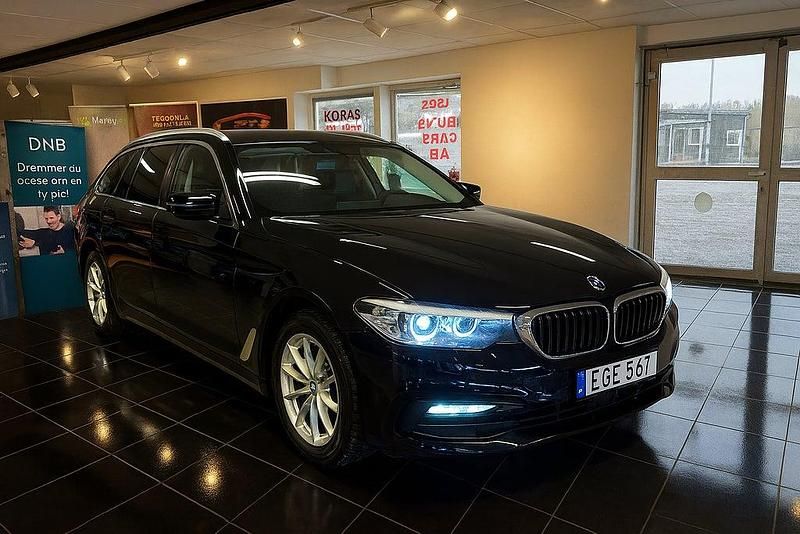 Begagnad BMW 520 190 HK (139 kW) 2017 Svart Kombi