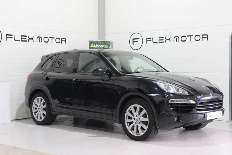 Svart Begagnad 2011 Porsche Cayenne SUV | 199 800 kr (Marknadspris) - Bild 1/4