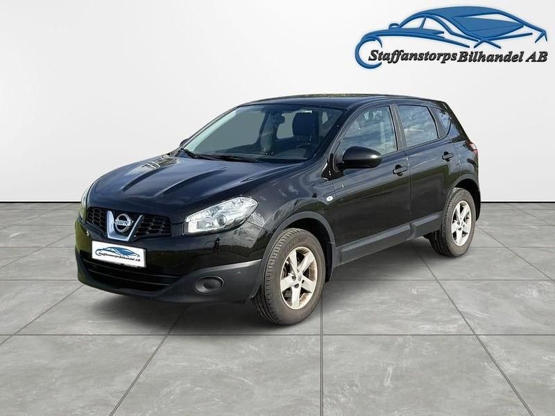 Svart Begagnad 2013 Nissan Qashqai SUV | 88 500 kr (Marknadspris) - Bild 1/4