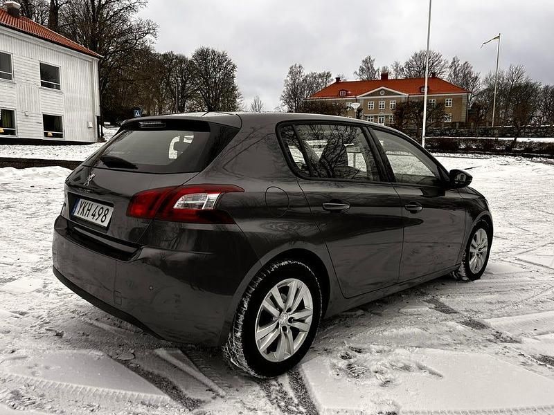 Begagnad Peugeot 308 120 HK (88 kW) 2017
