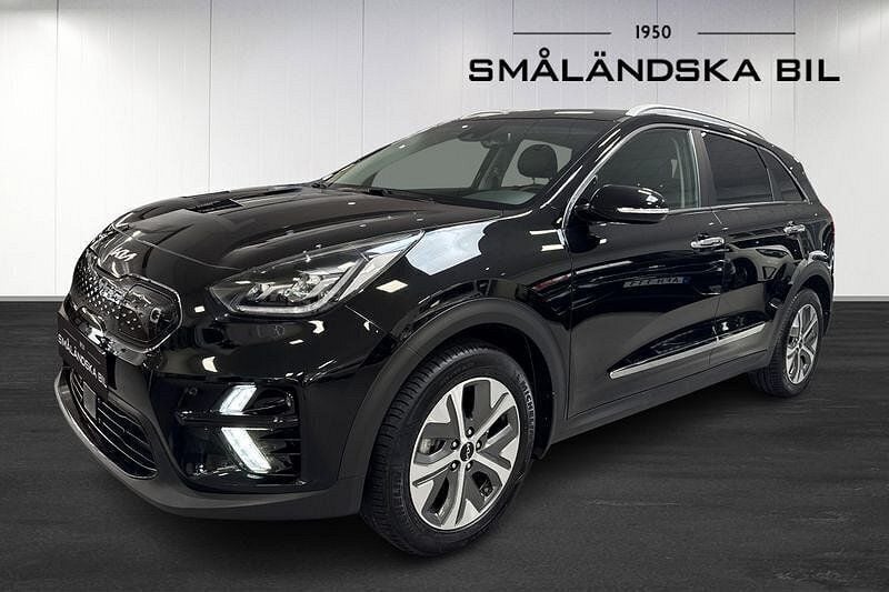 Svart Begagnad 2022 Kia e-Niro 2 SUV | 259 000 kr (Marknadspris) - Bild 1/4