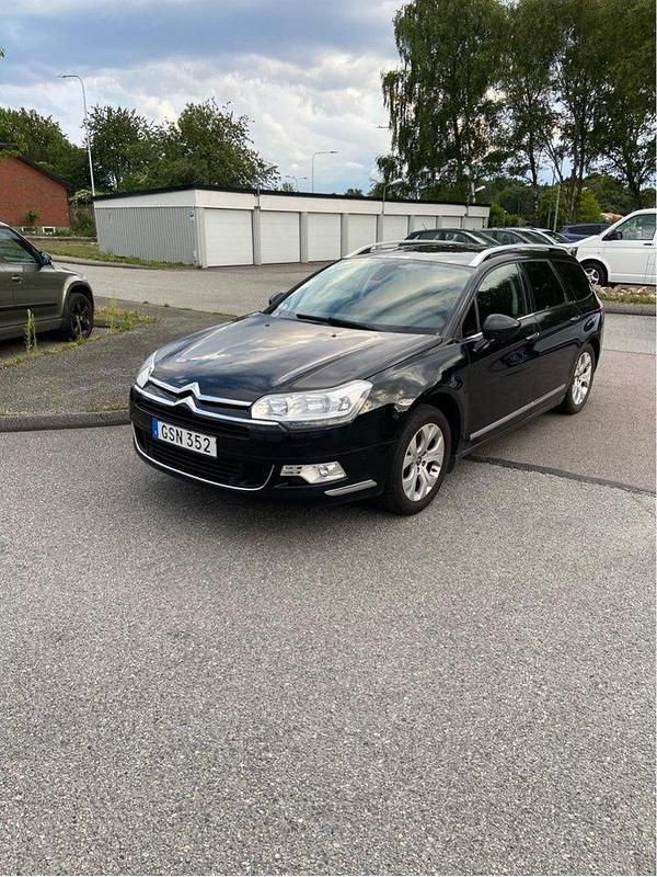 Svart Begagnad 2013 Citroën C5 Kombi | 54 500 kr (Marknadspris) - Bild 1/4