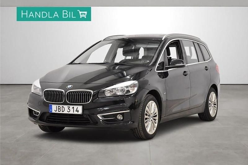 Svart Begagnad 2015 BMW 218 Luxury Line Kombi | 134 900 kr (Marknadspris) - Bild 1/4
