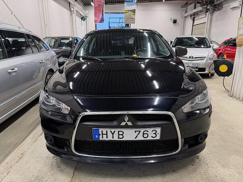 Svart Begagnad 2008 Mitsubishi Lancer Sportback Halvkombi | 59 990 kr (Lite dyr) - Bild 1/4