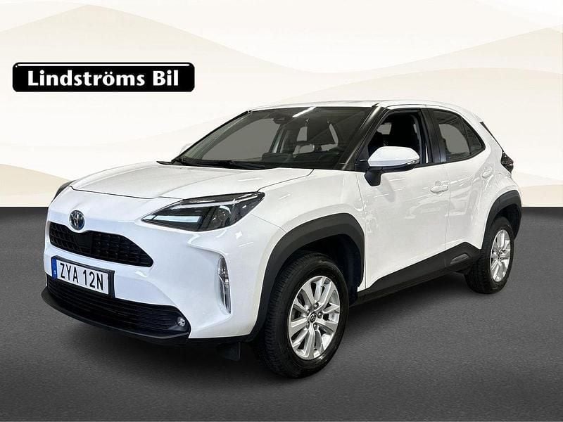Vit Begagnad 2022 Toyota Yaris Cross Active SUV | 249 900 kr (Bra pris) - Bild 1/3