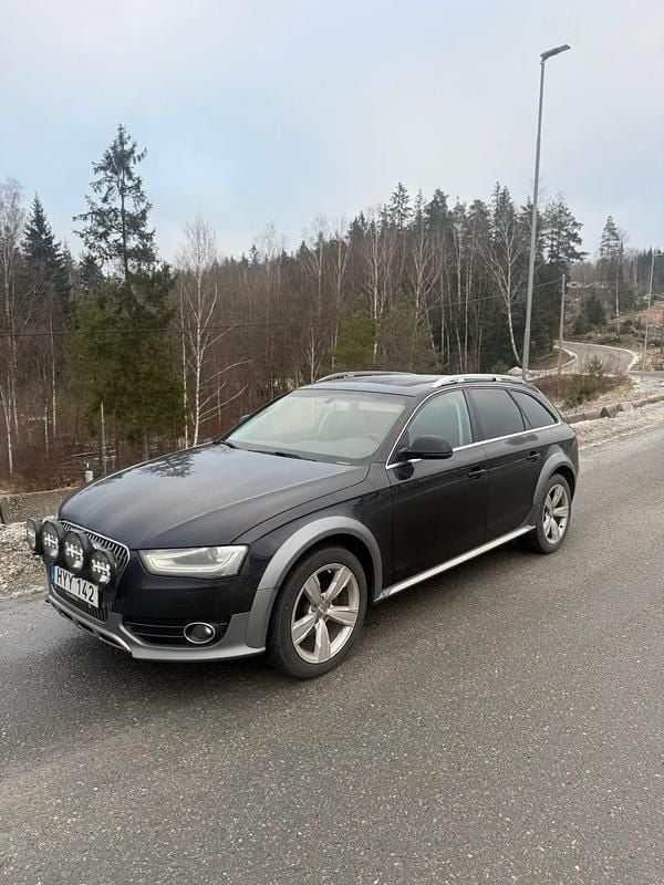 Begagnad Audi A4 Allroad 177 HK (130 kW) 2013 Kombi