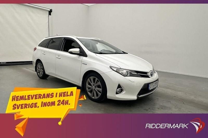 Vit Begagnad 2014 Toyota Auris Hybrid Edition Kombi | 114 900 kr (Lite dyr) - Bild 1/3