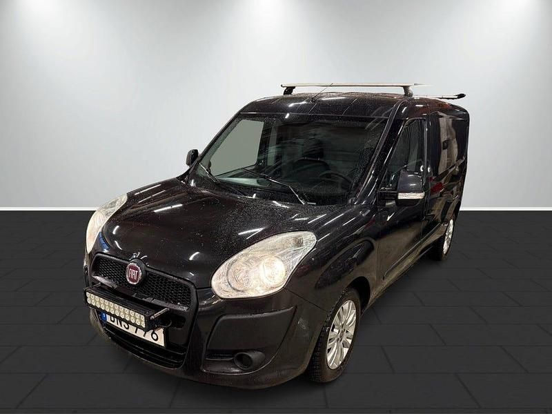 Begagnad Fiat Doblò 90 HK (66 kW) 2014 Svart Minibuss