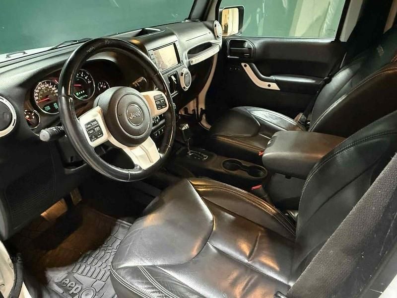 Begagnad Jeep Wrangler Unlimited Sahara 285 HK (209 kW) 2016 Vit SUV