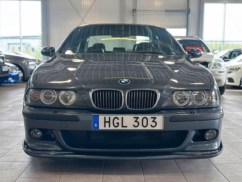 Begagnad BMW M5 400 HK (294 kW) 1999 Grå Sedan