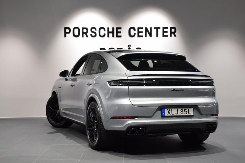 Ny Porsche Cayenne Black Edition 470 HK (345 kW) 2025 Silver SUV