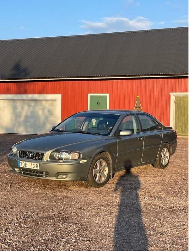 Grön Begagnad 2006 Volvo S80 Sedan | 33 000 kr (Superpris) - Bild 1/4