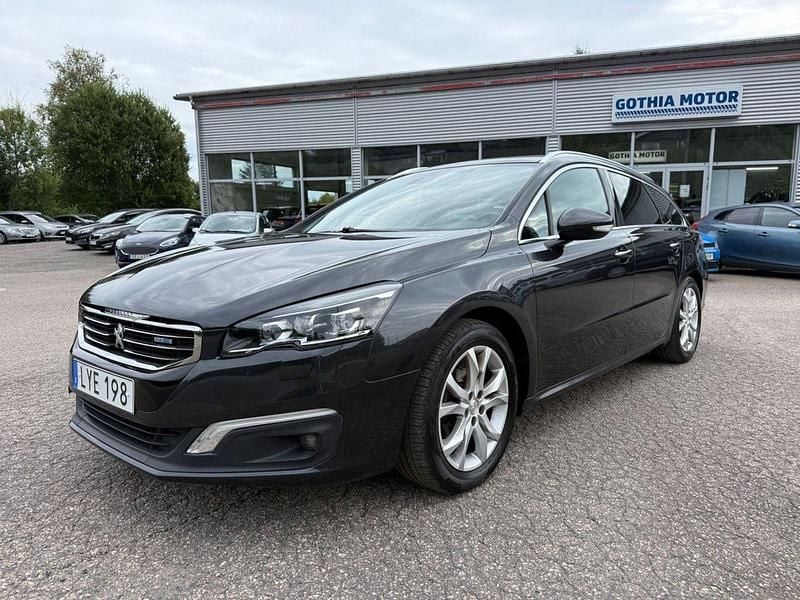 Grå Begagnad 2015 Peugeot 508 Kombi | 129 900 kr (Marknadspris) - Bild 1/4