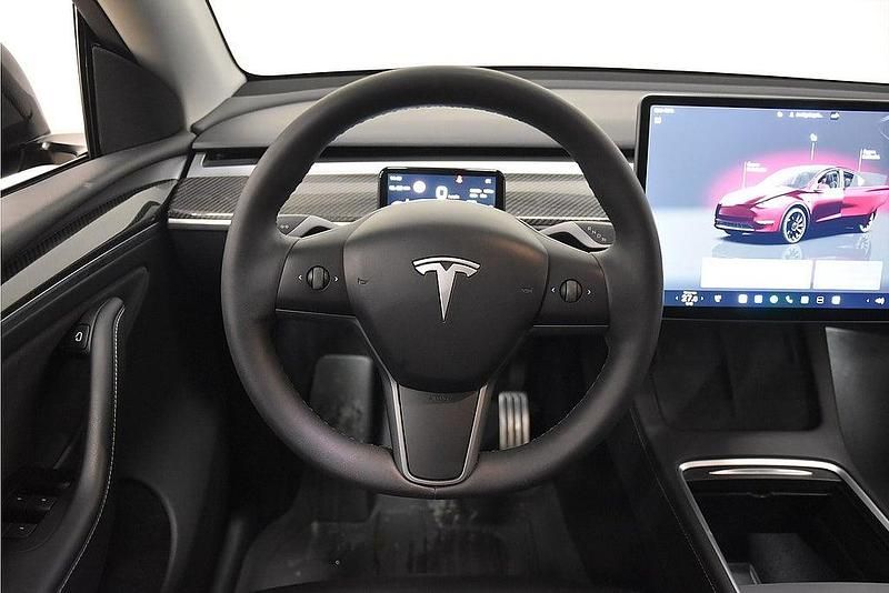 Begagnad Tesla Model Y Performance 392 kW (534 HK) 2023 Röd SUV