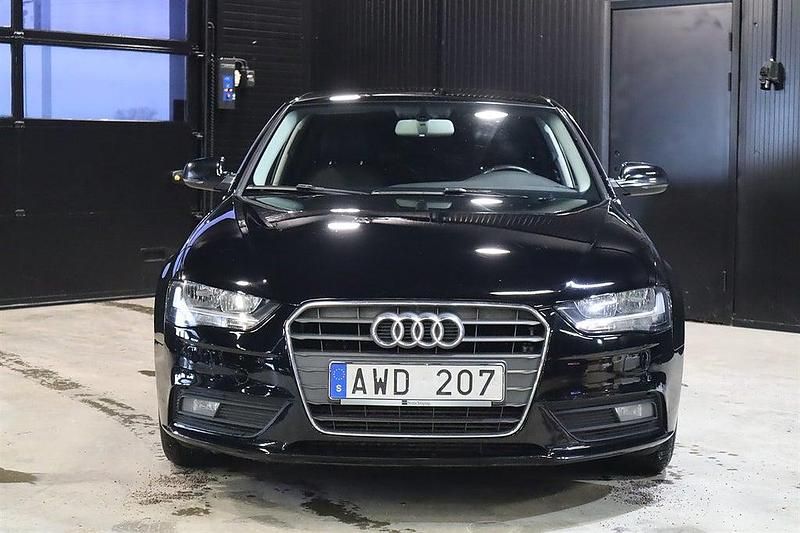 Begagnad Audi A4 177 HK (130 kW) 2012 Svart Sedan