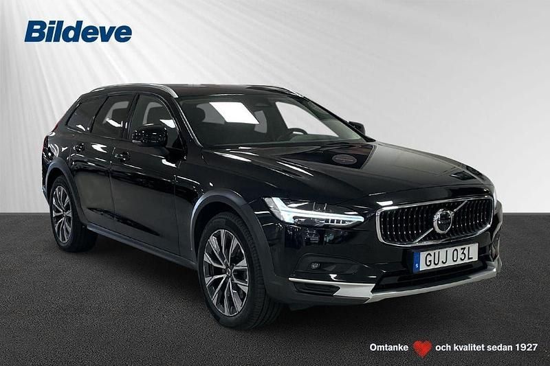 Svart Begagnad 2024 Volvo V90 CC Plus Kombi | 489 900 kr (Marknadspris) - Bild 1/4