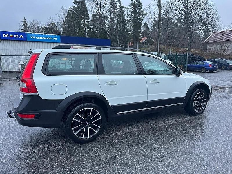 Begagnad Volvo XC70 Dynamic 181 HK (133 kW) 2014 Vit Kombi