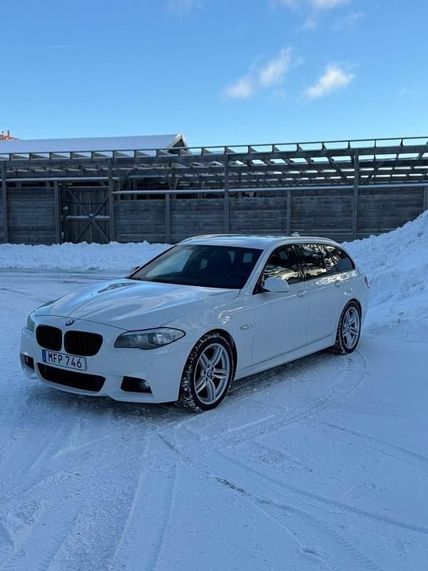 Begagnad 2012 BMW 535 Kombi | 172 000 kr (Lite dyr) - Bild 1/4