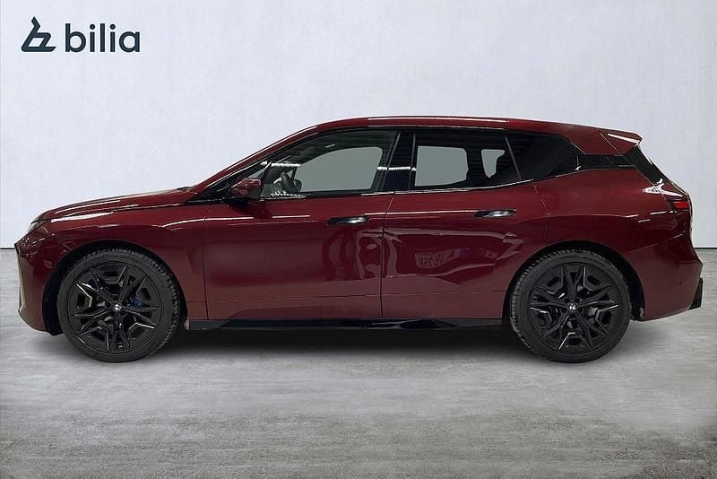 Begagnad BMW iX M Sport 484 kW (659 HK) 2025 Röd SUV