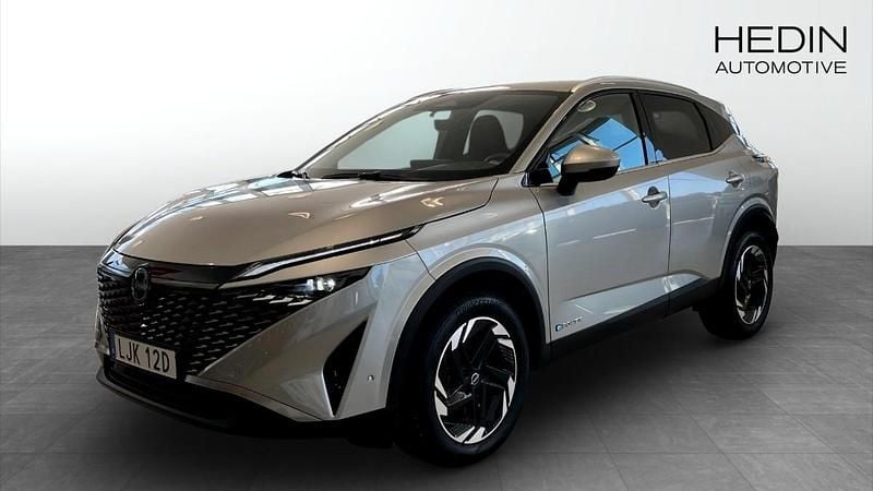Silver Begagnad 2024 Nissan Qashqai N-Connecta SUV | 339 900 kr (Bra pris) - Bild 1/4