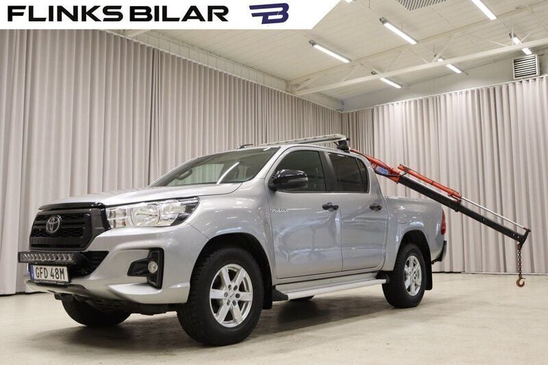 Silver Begagnad 2019 Toyota HiLux Pickup | 499 900 kr (Dyr) - Bild 1/4