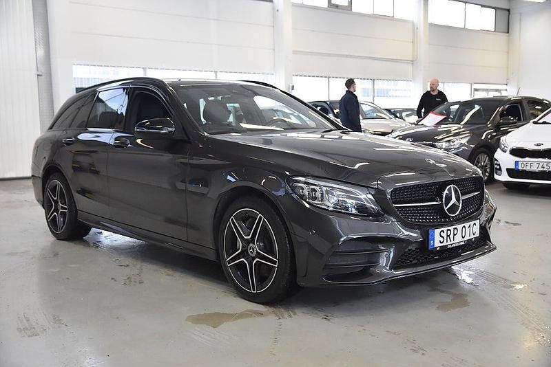 Begagnad Mercedes C300e Edition 306 HK (225 kW) 2020 Grå Kombi