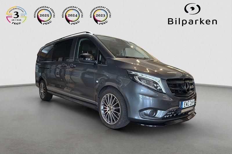 Grå Begagnad 2020 Mercedes Vito Minibuss | 399 990 kr - Bild 1/4
