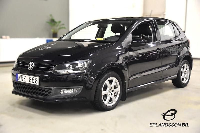 Svart Begagnad 2012 VW Polo Halvkombi | 74 900 kr (Marknadspris) - Bild 1/4