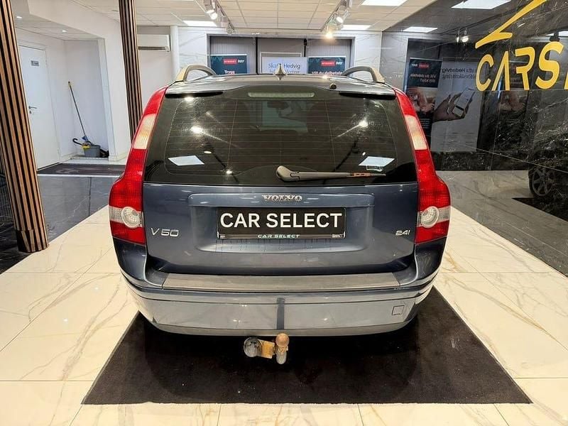 Begagnad Volvo V50 Kinetic 170 HK (125 kW) 2007 Blå Kombi